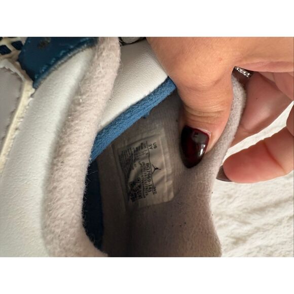 Kid's Air Jordan 4 Retro Size 3Y - Picture 6 of 7